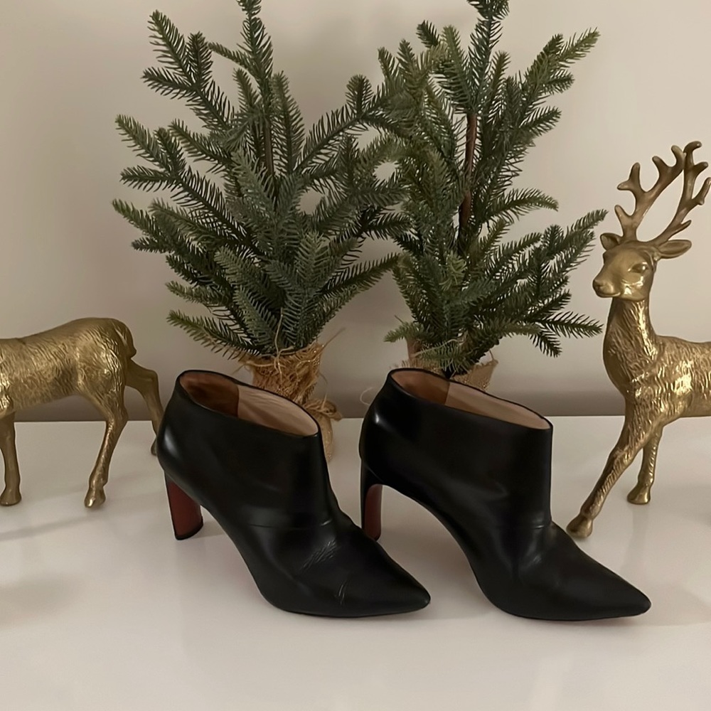 💎 Derek Lam black leather booties - size 7, GUC